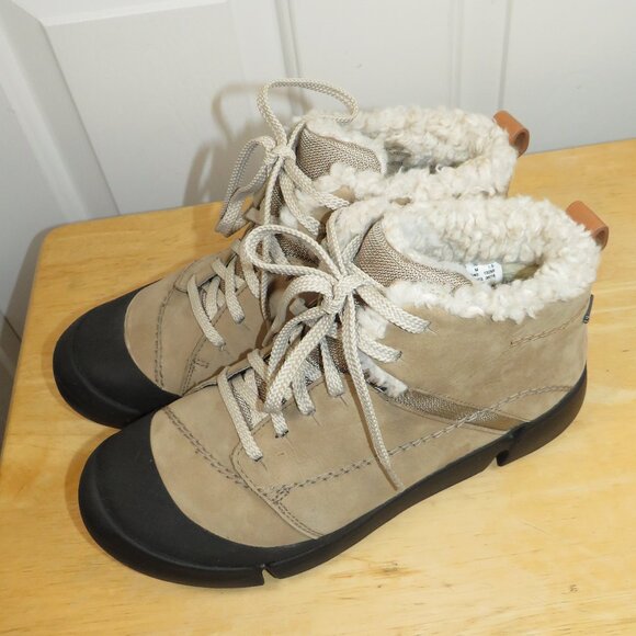 Clarks Tri Arc GTX Taupe Nubuck Gore-Tex Women's Size 7.5M Ankle Boots - Picture 3 of 7